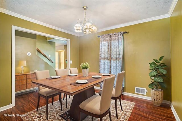 890 Kent Court, Lithonia, GA 30058