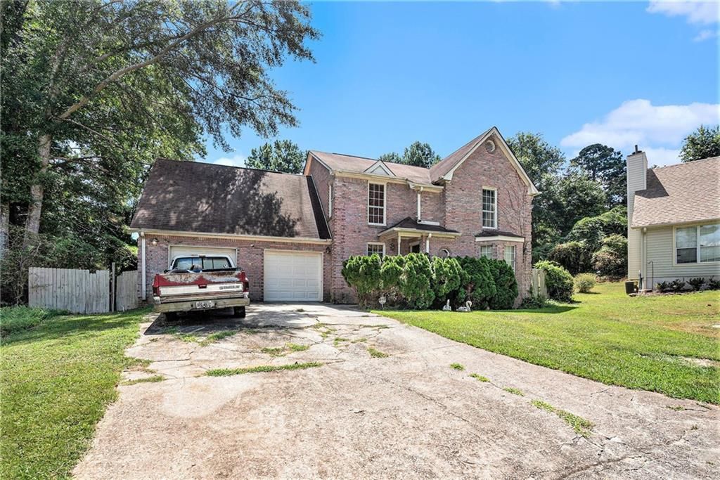 890 Kent Court, Lithonia, GA 30058