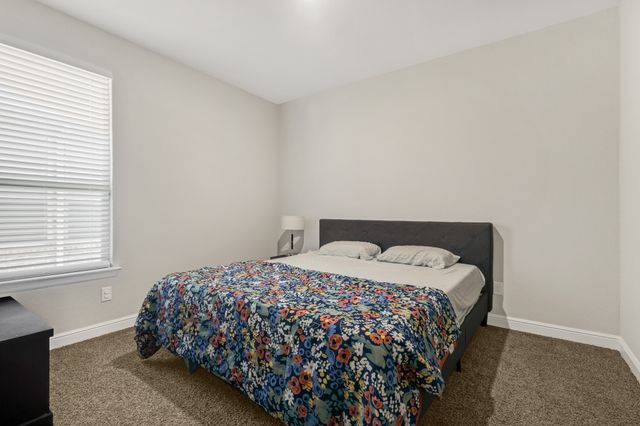 1000 Kirkham Way, Fort Worth, TX 76247