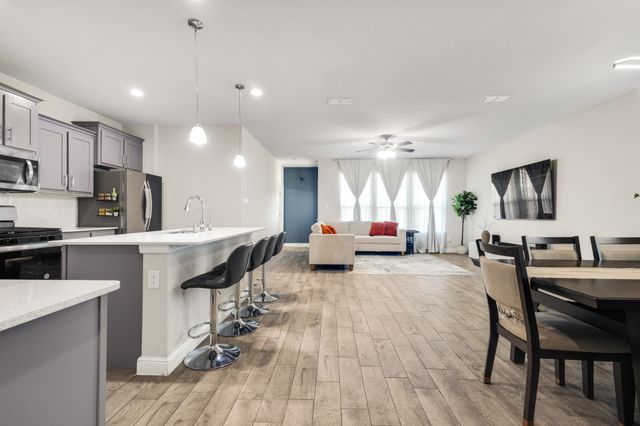 1000 Kirkham Way, Fort Worth, TX 76247