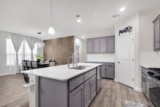 1000 Kirkham Way, Fort Worth, TX 76247