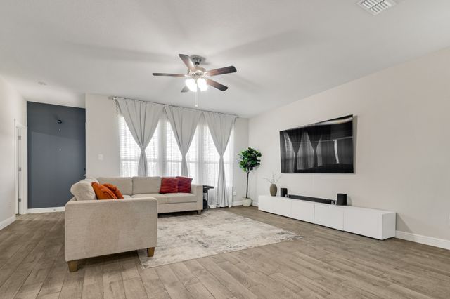 1000 Kirkham Way, Fort Worth, TX 76247