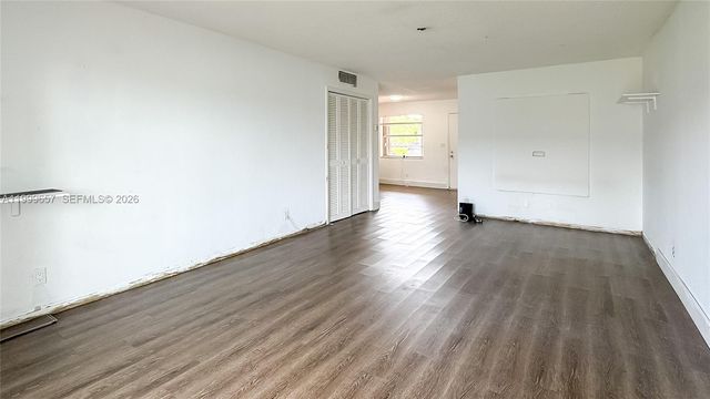 4770 NW 10th Ct 106, Plantation, FL 33313