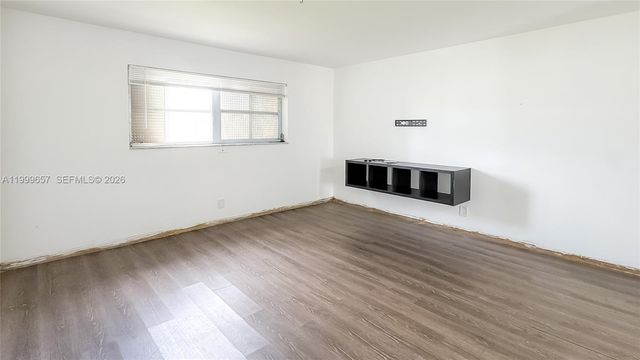 4770 NW 10th Ct 106, Plantation, FL 33313