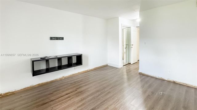 4770 NW 10th Ct 106, Plantation, FL 33313