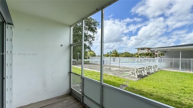 4770 NW 10th Ct 106, Plantation, FL 33313