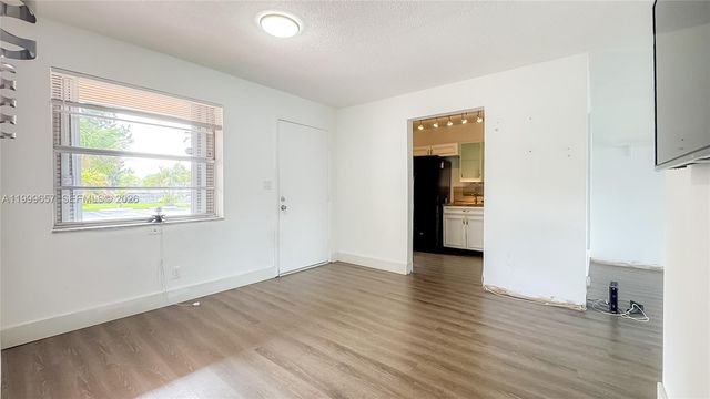 4770 NW 10th Ct 106, Plantation, FL 33313