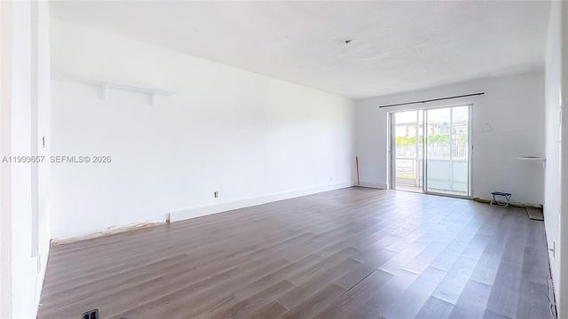 4770 NW 10th Ct 106, Plantation, FL 33313