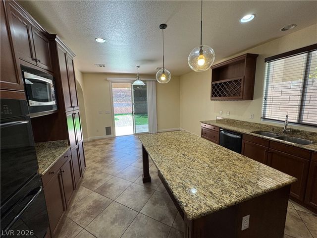 1333 Jamesbury Road, Las Vegas, NV 89135