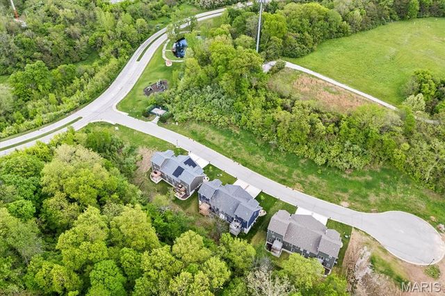 7953 Shadow Creek, Caseyville, IL 62232