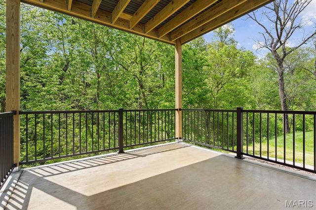 7953 Shadow Creek, Caseyville, IL 62232