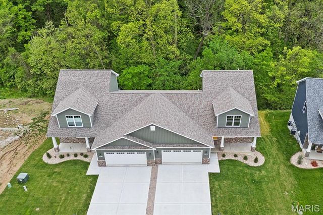7953 Shadow Creek, Caseyville, IL 62232