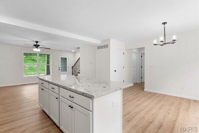 7953 Shadow Creek, Caseyville, IL 62232