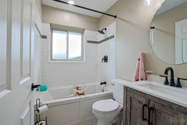 5566 Childs Avenue, Cincinnati, OH 45248