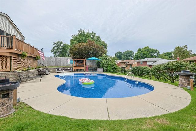 5566 Childs Avenue, Cincinnati, OH 45248