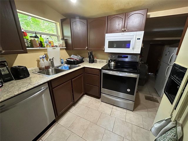 629 HOLMES AVENUE, Daytona Beach, FL 32114