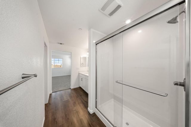 307 Mercantile St, Lathrop, CA 95330