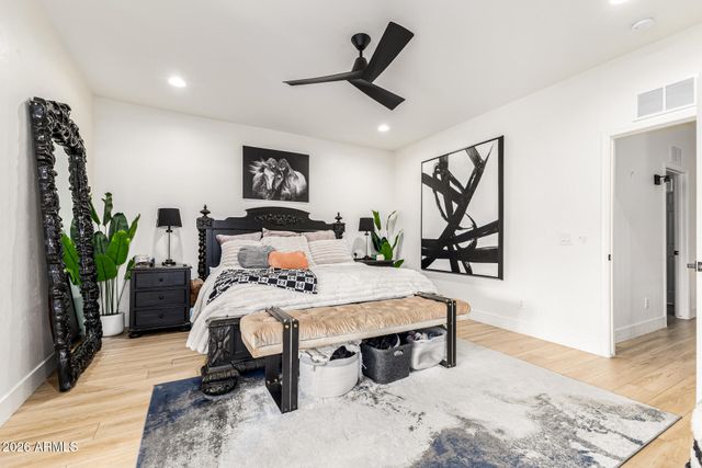 2707 W LAMAR Road, Phoenix, AZ 85017