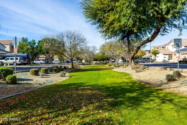 2707 W LAMAR Road, Phoenix, AZ 85017