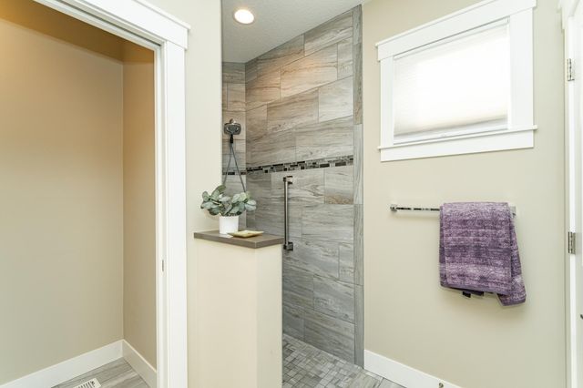 4016 Berkshire Road SW, Rochester, MN 55902