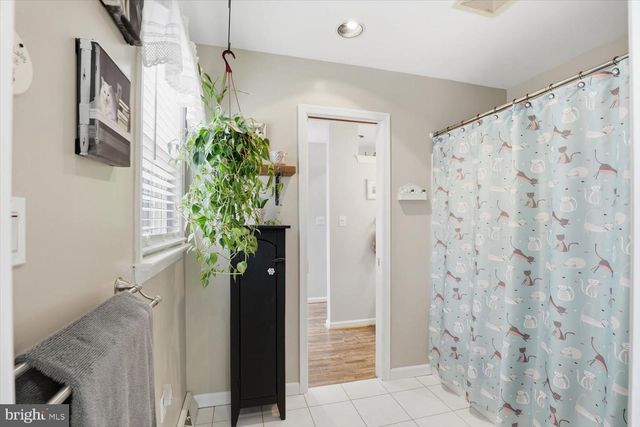 1710 CROSSFIELD DR, Lancaster, PA 17603