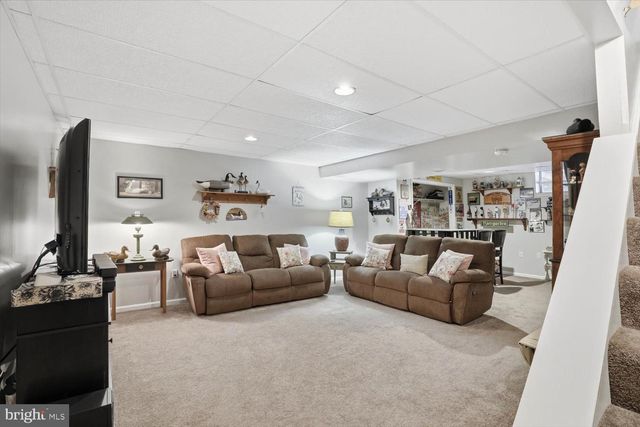 1710 CROSSFIELD DR, Lancaster, PA 17603