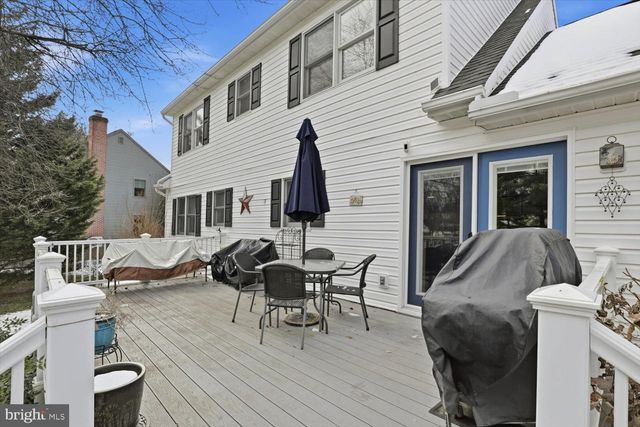 1710 CROSSFIELD DR, Lancaster, PA 17603