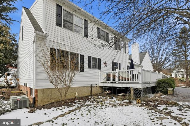 1710 CROSSFIELD DR, Lancaster, PA 17603