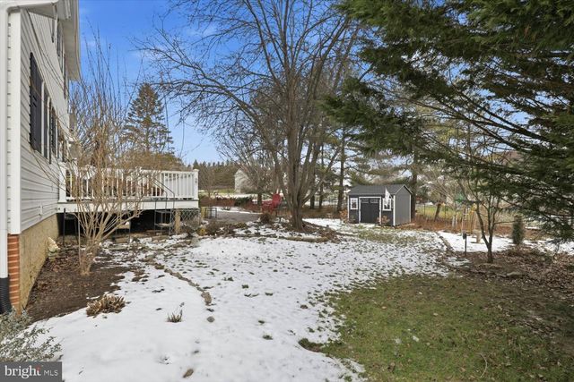 1710 CROSSFIELD DR, Lancaster, PA 17603