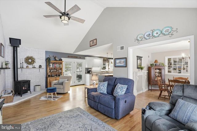 1710 CROSSFIELD DR, Lancaster, PA 17603