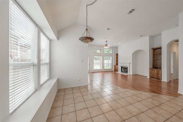 8648 Prairie Dawn Drive, Fort Worth, TX 76131