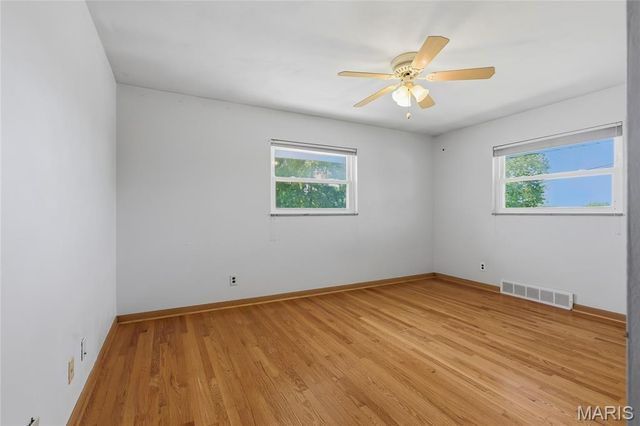 10000 Stonell Drive, Affton, MO 63123