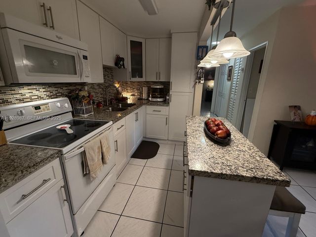 4210 NW 79th Ave 1E, Doral, FL 33166