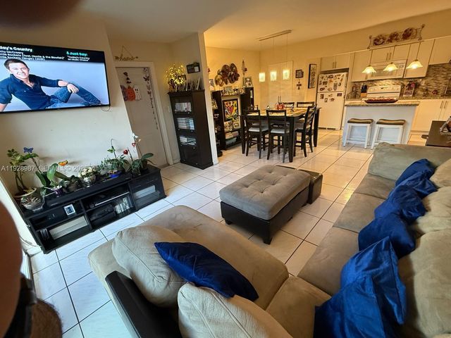 4210 NW 79th Ave 1E, Doral, FL 33166