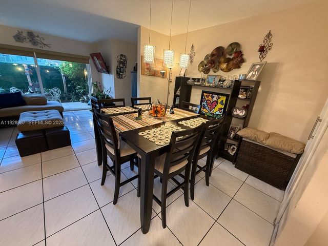 4210 NW 79th Ave 1E, Doral, FL 33166