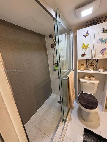 4210 NW 79th Ave 1E, Doral, FL 33166