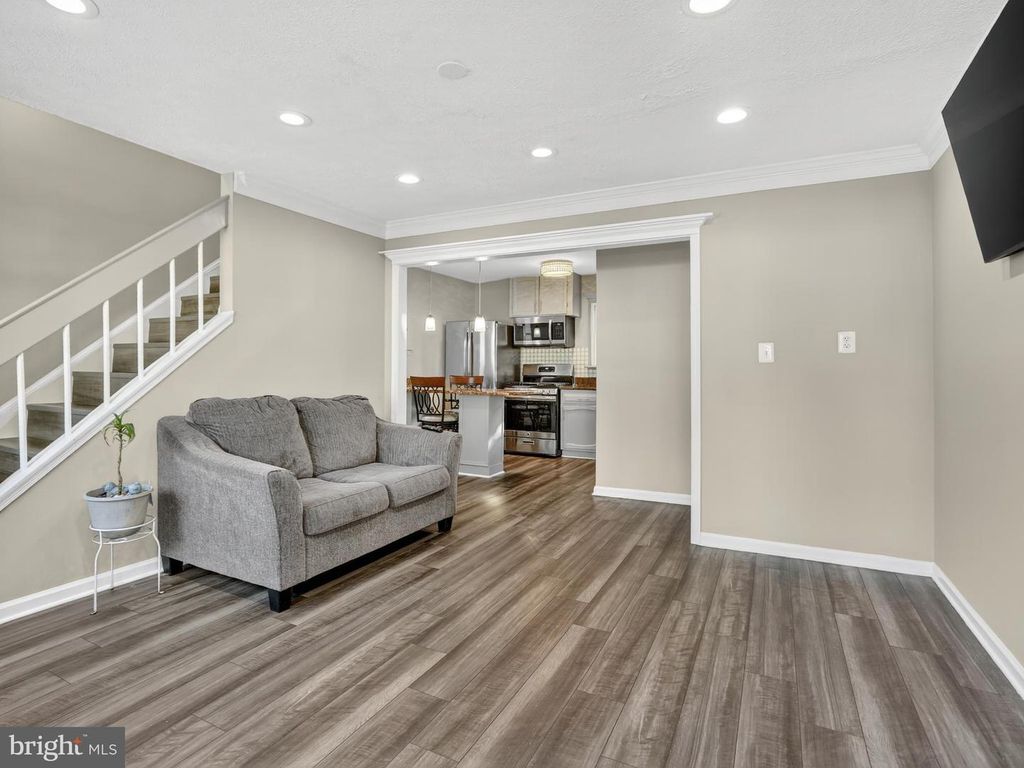 167 SCOTT DR, Manassas Park, VA 20111