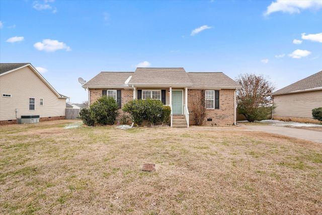 1367 Piercy Ct, Lebanon, TN 37087