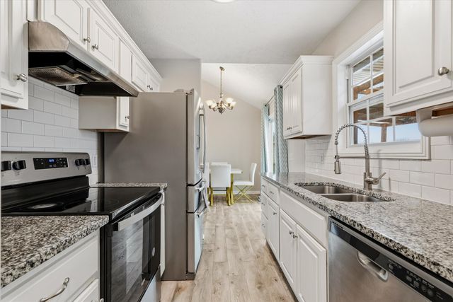 1367 Piercy Ct, Lebanon, TN 37087