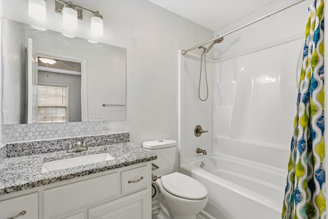 1367 Piercy Ct, Lebanon, TN 37087