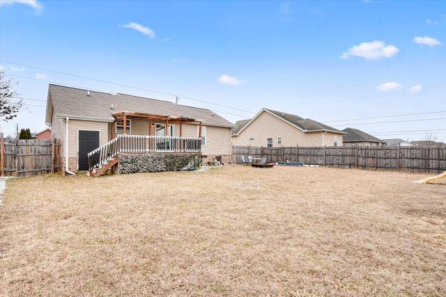 1367 Piercy Ct, Lebanon, TN 37087