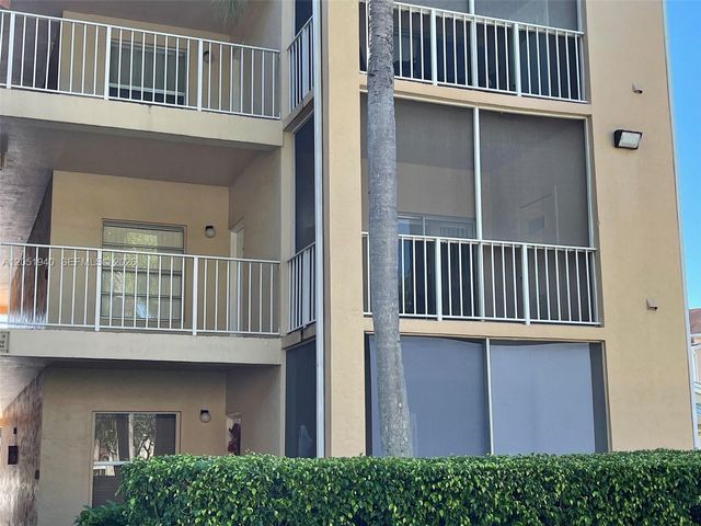 15290 SW 106th Ln 317, Miami, FL 33196