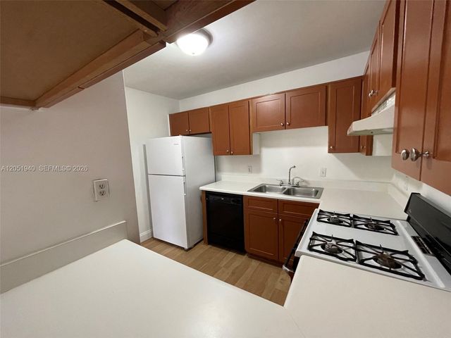15290 SW 106th Ln 317, Miami, FL 33196