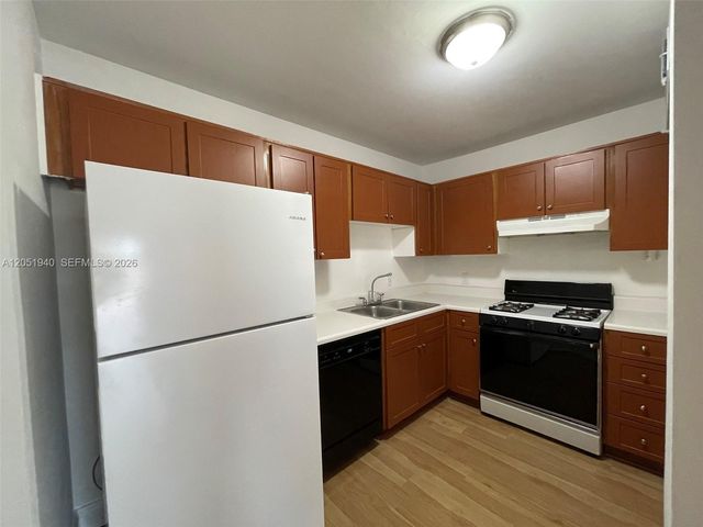 15290 SW 106th Ln 317, Miami, FL 33196