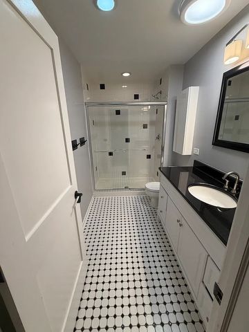 312 N May Street 4H, Chicago, IL 60607