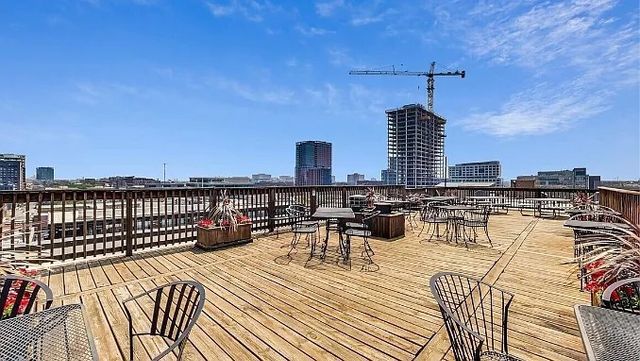 312 N May Street 4H, Chicago, IL 60607