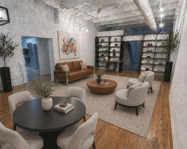 312 N May Street 4H, Chicago, IL 60607