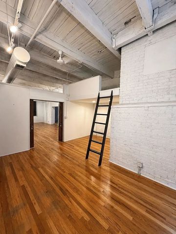 312 N May Street 4H, Chicago, IL 60607
