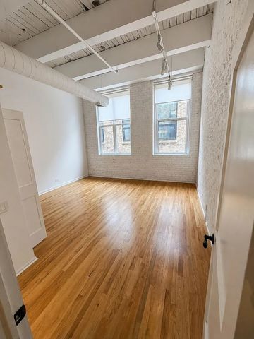 312 N May Street 4H, Chicago, IL 60607