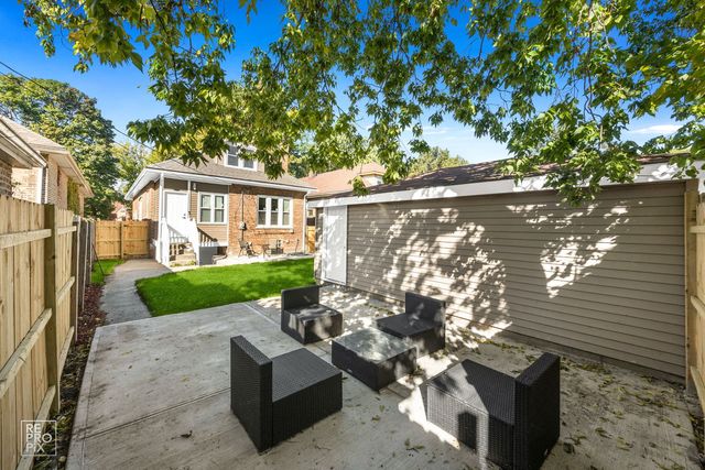 7733 S Luella Avenue, Chicago, IL 60649